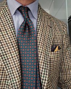 Tweed Run, Mens Fashion Blog, Mens Fashion Suits, Gentleman Style, Blue Tie, Men's Suits