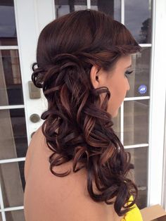 Wedding Updos, Curls Hairstyles, Wedding Updo, Hair Updo, Curled Hairstyles, Hairstyle Ideas, Quinceanera, Wedding Hair