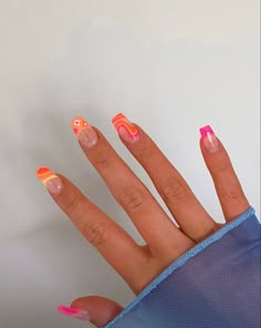 Hawaii Nails, Spring Break Nails, Broken Nails, Simple Acrylic Nails, Acrylic Nails Coffin Short, Summer Acrylic Nails, Short Acrylic Nails Designs, Neon Nails