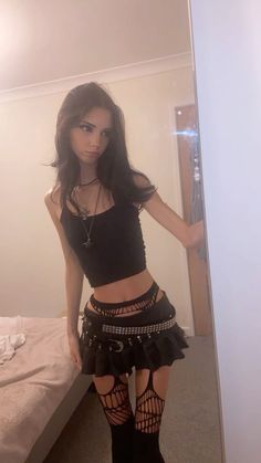 Alt Girl Style, Midnight Aesthetic, Rave Fit, Indie Alt, Alt Outfits, Concert Fits, Alt Girl, Outfits Ideas, Grunge Outfits