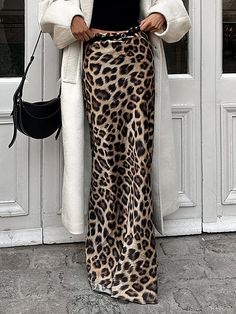 Leopard Print Slim Maxi Skirt Fashion Trend Forecast, Nature Dress, Leopard Fashion, Printed Maxi Skirts, Summer Styles, Straight Dress, Pinterest Closet, Print Style, Summer Fabrics