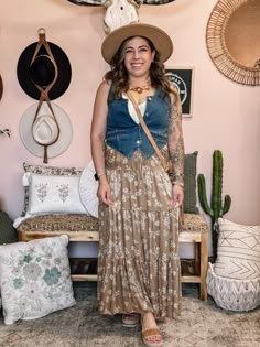 Do I Remind You Tiered Maxi Skirt - Pale Gold - The Farmhouse Boho Theme Outfit, Boho Layered Outfits, Modest Women Outfits, Long Maxi Skirt Outfits, Boho Country Outfits, Summer Boho Outfits, Boho Skirt Outfit, Cowgirl Barbie, Mommy Clothes