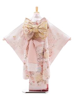 Pink Haori, Yukata Women, Outfits Punk, Messy Aesthetic, Pretty Kimonos, 일본 패션