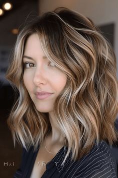 #shorthair #hairinspo #pixiecut #bobhaircut #shorthairstyles #hairgoals #shorthairdontcare #chopitoff #lowmaintenancehair #trendyhair Light Brown Hair Lob, Brown Hair And Blonde Underneath, Hair Brown To Blonde, Brunette Hair With Blonde, Brunette Hair With Blonde Highlights, Blond Lob, Sandy Blonde Highlights, Balayage For Dark Brown Hair, Light Brown Hair With Highlights