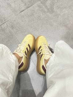 gazelle bold yellow burgundy Outfit Adidas, Red Highlights, Jake Gyllenhaal, Green Shoes, 2025 Vision, My Money