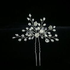 Gender: Women/Female Color:Silver Decoration height: 9CM*11IN/3.54CM*4.33IN Weight: 9g Package include: 1pc Wedding Hair Pin Suitable for every important occasion such as weddings, parties, dances, Halloween, Christmas, New Years and so on. It can be used as a matching accessory for a bridal veil. Handcrafted and lightweight, the best sparkling accessories for your wedding. All decorations are made by hand. You can make small adjustments to the shape according to your own preferences. Delicate e Floral Bridal Hair Accessories, Wedding Hair Pins Crystal, Floral Bridal Hair, Pearl Hair Pin Wedding, Pearl Wedding Hair, Wedding Hair Jewelry, Silver Decor, Handmade Headbands, Wedding Hair Pins