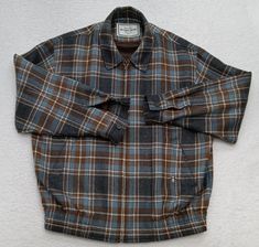 MunsingWear Mens Large L Plaid Jacket Full Zip L/S Pockets Elastic Waist TweedALL NEW AND PRE-OWNED CLOTHING IS CAREFULLY INSPECTED FOR RIPS, STAINS, HOLES, AND THREAD CONDITION.SEE LAST PHOTO FOR ACTUAL MEASURED SIZING. ALL ITEMS SHIP USPS PRIORITY MAIL.THANKS FOR VISITING JADECROW. Casual Plaid Tweed Outerwear, Casual Winter Tweed Jacket, Casual Brown Tweed Jacket With Welt Pockets, Casual Tweed Outerwear With Welt Pockets, Vintage Fall Tops For Outdoor, Vintage Tops For Fall Outdoor, Vintage Fall Outdoor Tops, Casual Plaid Tweed Jacket With Long Sleeves, Casual Plaid Tweed Jacket For Winter