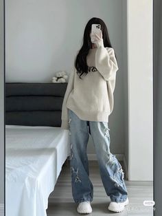 Korean Clothing Brands, Pakaian Hipster, Asian Outfits, Baggy Pants, Kpop Fashion Outfits, Korean Street Fashion, Kpop Outfits