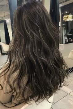 Big Lantern, Collar Work, Black Hair Balayage, Dark Hair With Highlights, Hairstyles For Layered Hair