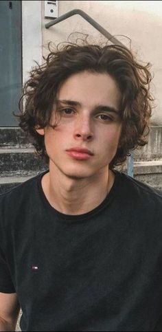 Long Curly Hair Men, Men Haircut Curly Hair, Brown Curly Hair, Mens Hairstyles Medium, Mens Hairstyles Thick Hair, Wavy Hair Men, Medium Curly Hair Styles, Men Haircut Styles, Boys With Curly Hair