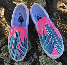 Western Painted Vans, Teacher Shoes, Vans Painted, Painted Vans, Cowgirl Style Outfits, Hand Painted Shoes, Shoe Art, Painted Shoes