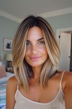 33 Year Old Hairstyles, Hairstyles For People Who Dont Know How To Do Hair, Mid Length Hair Money Piece, Hairstyles For Women In Their 30 Medium, Hair Women In 40s, Yellowstone Hair Styles, Short Hair Shoulder Length Straight, Best Hairstyle For Short Hair, 40 Year Old Blonde Hair For Women