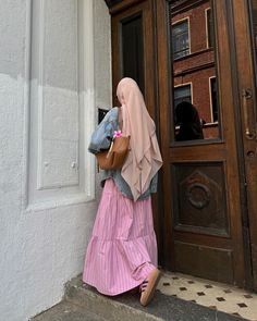 Hijabi Coquette, Spring Modest Outfits, School Hijab, Modest Outfits Muslim, Muslimah Outfit