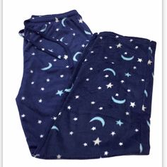 Nwt Fleece Pajama Pants Size Xl/16. Brand New In Bag Blue Winter Sleep Bottoms, Winter Sleep Bottoms In Blue, Blue Winter Loungewear Bottoms, Comfortable Blue Sleep Pants, Blue Sleep Bottoms With Pockets, Blue Winter Lounging Bottoms, Blue Lounging Bottoms For Winter, Blue Bottoms For Lounging In Winter, Blue Sleepwear With Pockets For Sleepover