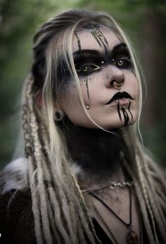 Norse Pagan Makeup, Celtic Witch Makeup, Viking Make Up Woman, Celtic Makeup, Wizard Makeup, Schminke Halloween, Pagan Makeup, Norse Witch, Warrior Makeup