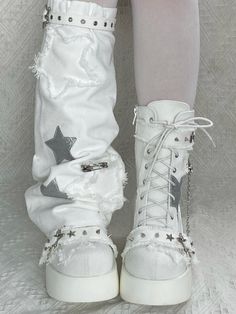 ❤star mode mark boots❤︎ Don’t Judge Me, Dr Shoes, Cute Shoes Heels, Kawaii Shoes, Kawaii Fashion Outfits, Girly Shoes, Aesthetic Shoes, Really Cute Outfits, Kawaii Clothes