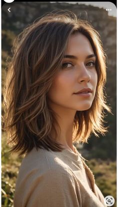 Medium Short Haircuts, Fall Hair Cuts, Mom Hairstyles, Shoulder Length Hair Cuts, Haircuts For Medium Hair, Penteado Cabelo Curto, Medium Hair Cuts, Long Bob, Shoulder Length Hair