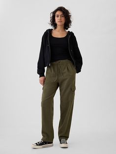 Twill Easy Cargo Pants Cheap Straight Cargo Jeans For Workwear, Cheap Fall Cargo Pants With Pockets, Cheap Utility Style Khaki Work Pants, Cheap Workwear Cargo Pants, Cheap Utility Trousers Work Pants, Cargo Pants Chelsea Boots, Affordable Casual Work Pants With Cargo Pockets, Olive Cargo Pants Outfit, Utility Pants Outfit