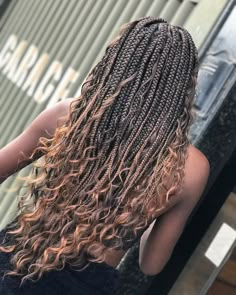 Box Braid Hair, African Hair Braiding Styles, Braided Bun Hairstyles, Box Braids Hairstyles For Black Women, Braids Hairstyles Pictures, Braided Hairstyles For Teens, Box Braids Styling, Braids With Curls