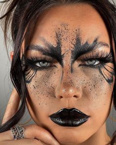 Made Up Superheroes, Halloween Makeup Trends 2023, Huntress Makeup Halloween, Raven Makeup Halloween, Dark Fairy Halloween Makeup, Dark Queen Makeup Halloween, Diy Demon Costume Women, Bad Angel Makeup, Dark Fae Makeup Ideas