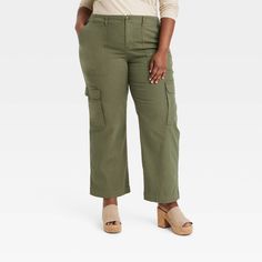 Elevate your wardrobe for casual get-togethers with these Mid-Rise Utility Cargo Pants from Universal Thread™. The full-length cargo pants feature a fly button and zipper closure for a secure fit, while side, back and flap cargo pockets add functional details. Made from midweight fabric with added stretch, it offers a comfortable, flexible fit for all-day wear. Wear it with your choice of tops to create a range of versatile outfits. Universal Thread™: Found exclusively at Target. Utility Cargo Pants, Straight Cut Pants, Womens Black Pants, Green Cargo Pants, Straight Crop Jeans, Versatile Outfits, Colored Pants, Hem Style, Light Wash Denim