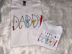 Welcome to Cotton and Pearls Vinyl! This is the cutest daddy and me set! This daddy and and I love my daddy fishing set comes on a unisex fit tee. Will comes with fishing design as pictured above. All designs are hand pressed with professional grade heat transfer vinyl. Please leave shirt sizes in the personalization box above! Sizes available Toddler 2t, 3t, 4t, 5/6 Adult Small-2x Fishing Design, Fish Design, Fishing Shirts, Transfer Vinyl, Heat Transfer Vinyl, Workout Tee, Heat Transfer, Fathers Day, Baby Onesies