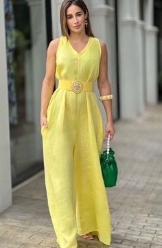 Summer Fashion outfits 2022 Fashion Outfits 2022, Casual Oufits, Modest Wedding Dresses With Sleeves, Fashion Work Outfit, Best Casual Outfits, Elegante Casual, The Royal Family, Long Dress Casual, Outfits 2022