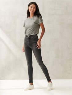 Grey Jeans Summer Outfit, Sherlock Costume, Skinning Jeans Outfit, Neutral Athleisure, High Waisted Jeans Outfit, Shoe Warehouse, Mom Jeans Outfit, Designer Shoe, Black Jeans Outfit