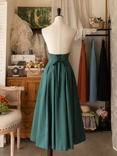 This price includes a skirt and a free KC (not for sale) only, others are not included.   	 		 			Size 			S 			M 			L 			XL 			2XL 		 		 			Waist 			66 			72 			78 			84 			90 		 		 			Full Length 			89 			90 			91 			92 			93 Green Fitted A-line Maxi Skirt, Cotton Long Skirt For Party, Green Midi Skirt Dress For Party, Cotton Full Skirt For Party, Party Full Skirt In Cotton, High Waist Green Maxi Skirt For Party, Fitted Green Maxi Skirt With Gathered Detail, Cottage Core Skirt, Vintage Skirt Pattern