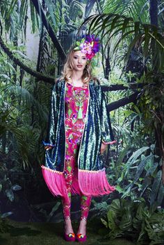 Cosmic Outfit, Festival Kimono, Sequin Kimono, Rave Babe, Wedding Kimono, Over 50 Womens Fashion, Party Looks, Festival Outfit