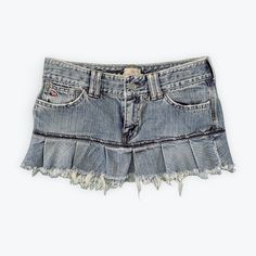 Front Zipper Pleated Denim With A Raw Hinged Hem Mini In Length Excellent Condition Size 14, Juniors Or Women’s Xxs Abercrombie And Fitch 2000s, 2000s Abercrombie, Skirts Vintage, Pleated Denim, Mini Denim Skirt, Abercrombie And Fitch, Abercrombie & Fitch, Vintage Skirt, Front Zipper