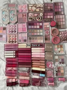 Koleksi Makeup, Penyimpanan Makeup, Alat Makeup, Makeup Accesories, Fancy Makeup, Pretty Skin Care, Makeup Obsession, Pink Makeup, Makeup Items