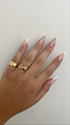 Sparkle Almond Nails Glitter, Simple Formal Nails, Hippie Nails, Formal Nails, Acrylic Nails Coffin Pink, White Nail, Prom Nails, Chic Nails