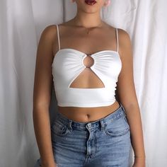 Brand New Soft White, O Ring Front Ruch, Spaghetti Straps, Cropped, Cut Out, Double Layered. Also Available In Black. 96% Polyester 4% Spandex Made In The Usa 50 Blouse Designs, Spagetti Strap, Ruched Crop Top, Fiesta Outfit, Crop Top Outfits, Causual Outfits, Boutique Tops, Soft White, O Ring