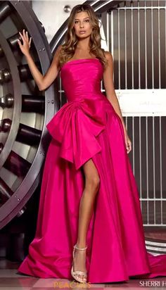 Prom Dresses Online - Page 34 | Gowns for Prom 2023 Pink Dresses For Graduation, Prom Dresses 2024 Classy, Mx Dresses, Barbie Bows, Henna Dress, Sherri Hill Dress, Split Prom Dresses, Sherri Hill Prom, Catty Noir