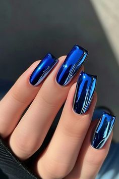 Winter Chrome Nails Designs, Purple Nail Tips, Royal Blue Chrome Nails, Fingernail Shapes, Purple Nail Art Ideas, Blue Chrome Nail, Ice Blue Nails, Cool Nails, Blue Chrome Nails