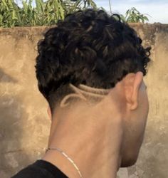 Men Haircut Designs, Taper Fade Haircut Design, Taper Fade Design, Fade Haircut Curly Hair, Young Men Haircuts