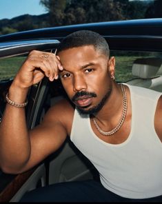 Michael B Jordan Girlfriend, Michael B Jordan Shirtless, Usher Raymond, Jordan Photos, Jordan B, Lori Harvey, Hairstyle Inspo, Michael B Jordan, Curb Chain Necklace