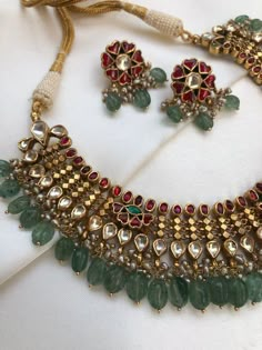 Gold Jewelry Fashion Necklace, Gold Mangalsutra Designs, Jewelry Set Design, Necklace Indian, Gold Jewelry Stores, Antique Jewelry Indian