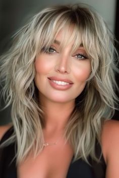 Long To Short Haircut, Medium Shag Hairstyles, Medium Length Hair With Bangs, Shaggy Hairstyles, Short Shag Haircuts, Beachy Hair