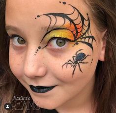 Vampire Face Paint, Spider Face Painting, Halloween Face Paint Designs, Easy Halloween Face Painting, Halloween Makeup For Kids, Adult Face Painting, Christmas Face Painting, Dreams Photo, Face Painting Tutorials