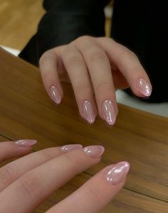 Gorgeous opalescent nails with pink French tips Sparkling Pink French Tip Nails, Pearlescent French Tips, Metallic Pink French Nails, Pink Tips Chrome, Chrome Pink French Tips, Chrome Nails Pink French, Chrome Powder French Tip Nails, Pink Tip Chrome Nails, Pink And Silver French Tip Nails