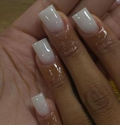 Off White Nails Short, Short Manicures Gel, Shortie Acrylic Nails Square, White Nails Glossy, Classic Nails Black Women, Nut Color Nails Short, Basic Shorties Nails, Milky White Nails With Jewels, Nut Nails Acrylic