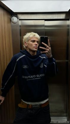 Men White Hair Hairstyles, Blonde Hair With Ash Highlights, Black Roots Blonde Hair Men, Guy With Bleached Hair, Short Blonde Haircuts Men, White Hair Men Character Inspiration, Victor Perez Aesthetic, Bleach Blonde Men, Men Bleached Hair Short