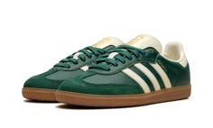 adidas SAMBA OG WMNS "Collegiate Green" - Stadium Goods Adidas Shoes Samba, Pretty Shoes Sneakers, Quoi Porter, Adidas Samba Og, Popular Sneakers, Green Sneakers, Shoe Inspo, Stadium Goods, Green Shoes