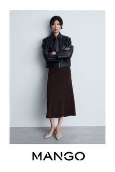 Take advantage of the best discount of the year with Black Friday, Wool mix fabric, Midi design, Fine knit fabric, Medium waist, Unclosed, Co-ord, The model is 1.78 tall and is wearing a size 36, Evasé design, Elastic waist Midi Skirt Brown, Midi Design, Total Look, Fabric Medium, Mixing Fabrics, Women Skirts Midi, Co Ord, Black Friday, Knit Fabric