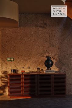 modern storage solution in modern space idea Wine Bar Design, Credenza Design, Sofa Price, Storage Credenza, Bench Designs, Modern Credenza, Modern Home Office, Functional Storage, Tidy Up