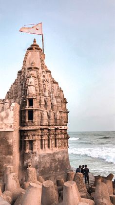 Dwarka temple Gujarat Dwaraka Krishna Images, Dwarka Aesthetic, Gujarat Aesthetic, Blank Dp, Dwarka Gujarat, Temple Ideas, India Aesthetic, Temple Drawing, Rama Image