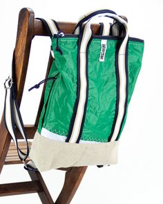 Zaino piccolo in tessuto tecnico vela, colore verde, Rivelami Recycled Sail Bags, Perini Navi, Sailor Bags, Recycled Sails, Sewing Handbag, Sail Bag, Super Yacht, Cabin Bag, Mini Accessories