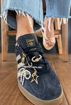 This Charm Necklaces item by TheHometownLabel has 499 favorites from Etsy shoppers. Ships from Rockwall, TX. Listed on Nov 13, 2024 Shoe Lace Charms, Sneaker Charms, Charms For Shoes, Shoelace Charms, Lace Charms, Shoes Charms, Jeweled Shoes, Basket Style, Gold Charms